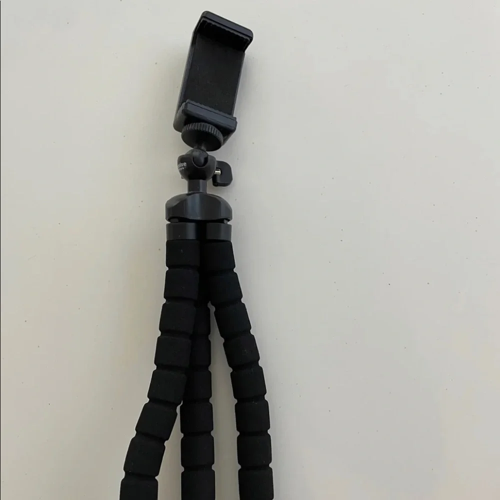 Tripod, for phone, folds up